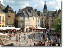 La Place du Marché de Sarlat
